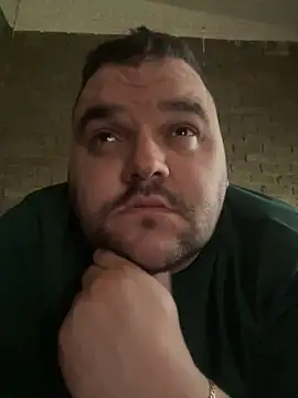 Mikey-HH online show from November 7, 2025, 10:26 am