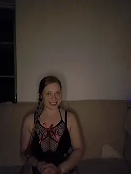 katiestevens online show from December 19, 2025, 10:06 pm