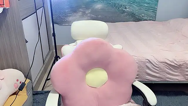 Lucky-Anna001 online show from October 22, 2025, 3:29 am