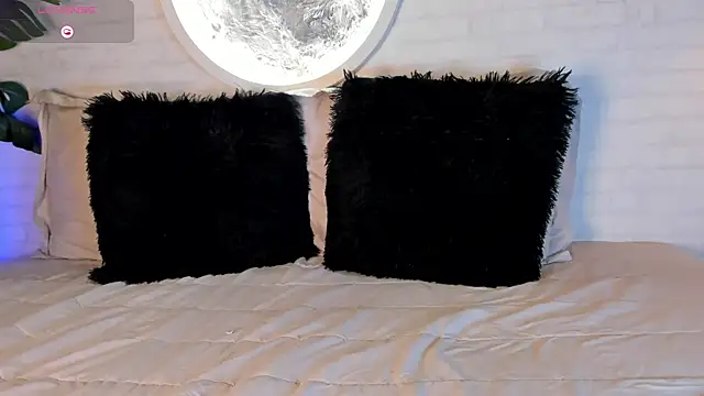 Elise Diamond online show from March 1, 2025, 2:04 am