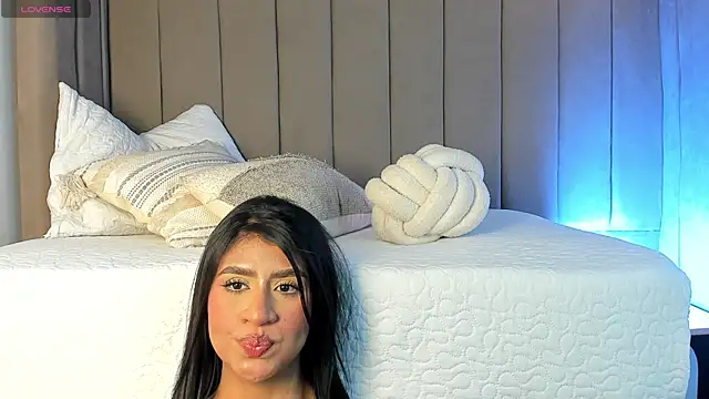 Elise Diamond online show from April 11, 2026, 1:54 am