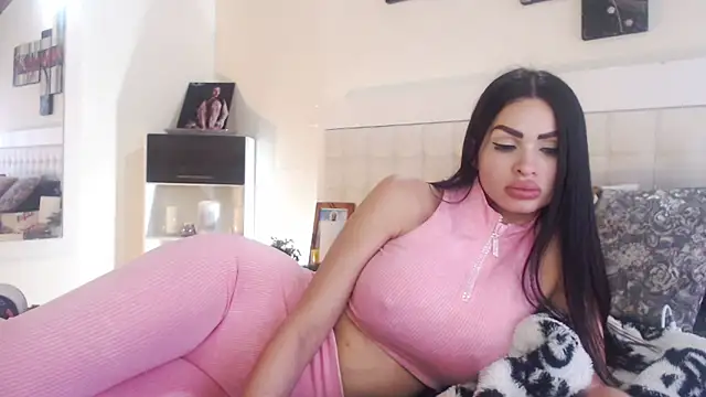 Snapshot of _Pamela_doll chatting on February 20, 2025, 8:36 pm Pamela doll online show from February 20, 2025, 8:36 pm