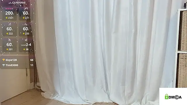 Regina0807 online show from January 1, 2025, 1:37 pm