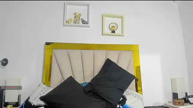 Snapshot of vahiolet_fuentes chatting on February 4, 2025, 3:00 am vahiolet fuentes online show from February 4, 2025, 3:00 am