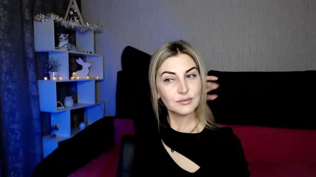 Amelia Harper online show from December 19, 2024, 2:46 pm