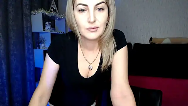 Amelia Harper online show from December 24, 2024, 2:12 pm