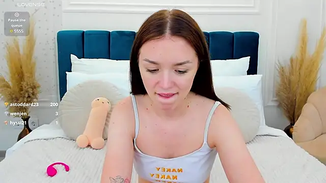 VirginOlly online show from March 2, 2025, 4:42 pm