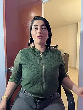 Snapshot of karenlennox1 chatting on March 20, 2026, 10:47 pm karenlennox1 online show from March 20, 2026, 10:47 pm