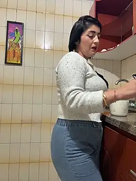 Snapshot of karenlennox1 chatting on April 10, 2026, 10:47 pm karenlennox1 online show from April 10, 2026, 10:47 pm