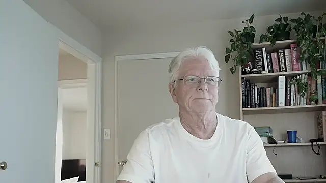 Snapshot of fun4john chatting on March 2, 2026, 3:52 pm fun4john online show from March 2, 2026, 3:52 pm