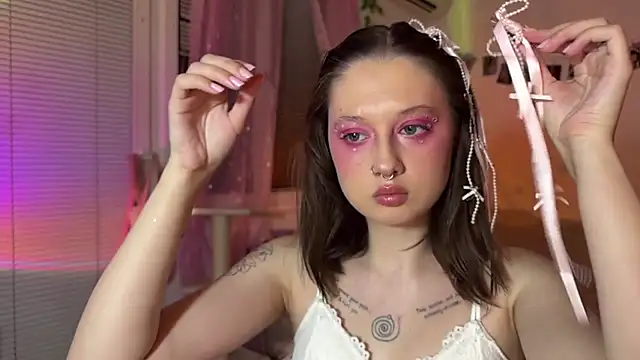 Jenny darling love online show from July 18, 2026, 7:17 pm