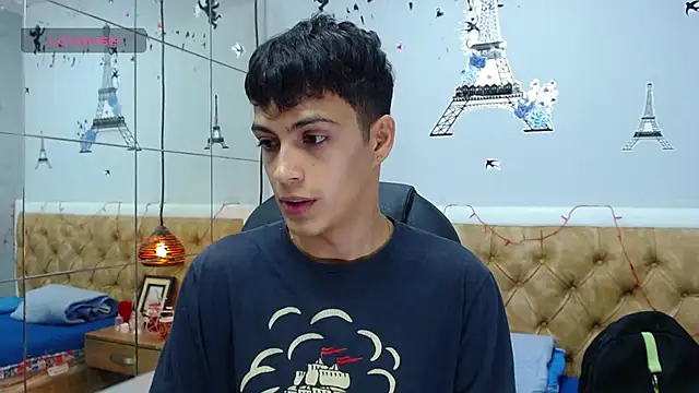 Snapshot of SkinnyBoy_ chatting on January 9, 2025, 7:29 pm SkinnyBoy online show from January 9, 2025, 7:29 pm