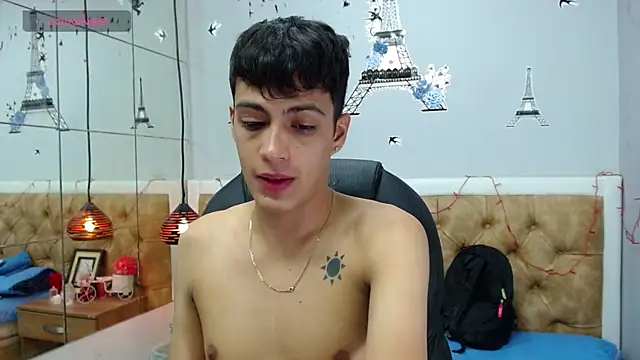 Snapshot of SkinnyBoy_ chatting on January 11, 2025, 6:44 pm SkinnyBoy online show from January 11, 2025, 6:44 pm