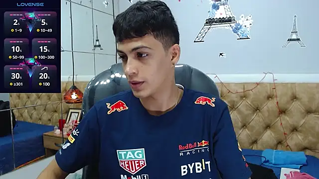 Snapshot of SkinnyBoy_ chatting on January 25, 2025, 6:24 pm SkinnyBoy online show from January 25, 2025, 6:24 pm