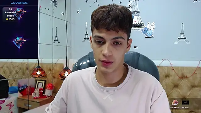Snapshot of SkinnyBoy_ chatting on February 5, 2025, 6:37 pm SkinnyBoy online show from February 5, 2025, 6:37 pm