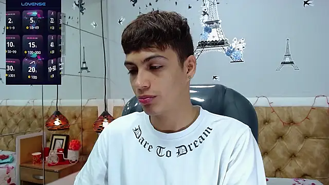 Snapshot of SkinnyBoy_ chatting on February 9, 2025, 12:08 pm SkinnyBoy online show from February 9, 2025, 12:08 pm