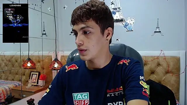 Snapshot of SkinnyBoy_ chatting on February 27, 2025, 7:04 pm SkinnyBoy online show from February 27, 2025, 7:04 pm