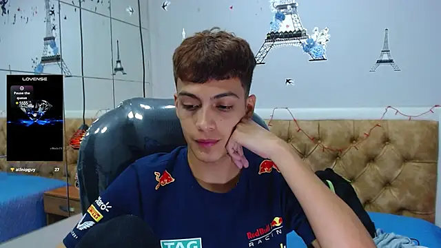 Snapshot of SkinnyBoy_ chatting on March 7, 2025, 3:39 pm SkinnyBoy online show from March 7, 2025, 3:39 pm