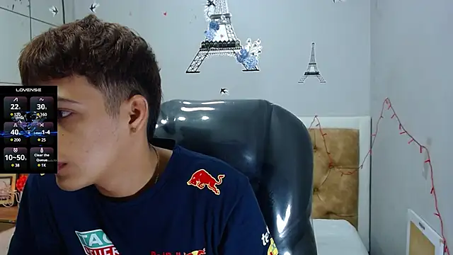 Snapshot of SkinnyBoy_ chatting on March 13, 2025, 12:02 pm SkinnyBoy online show from March 13, 2025, 12:02 pm