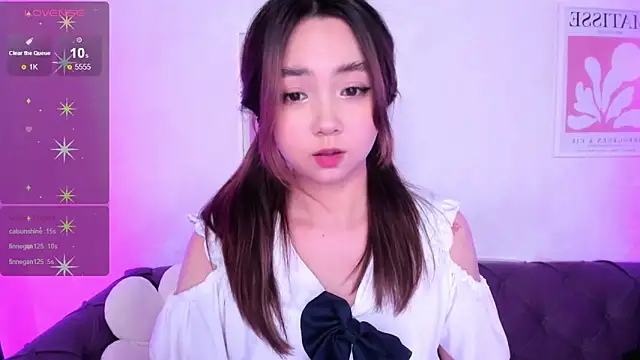 Fluffy Rose online show from March 21, 2025, 11:22 am