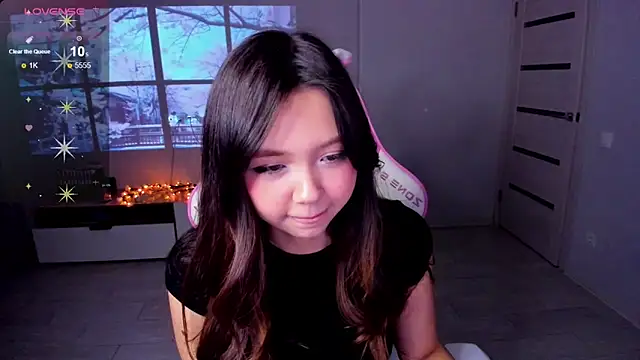 Fluffy Rose online show from November 20, 2025, 1:44 pm