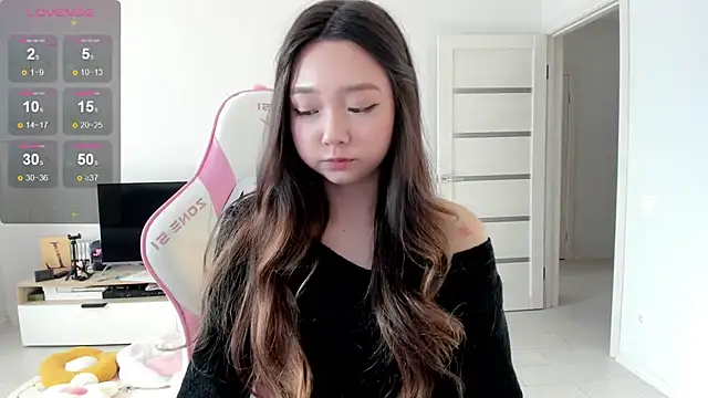 Fluffy Rose online show from June 2, 2026, 12:45 am