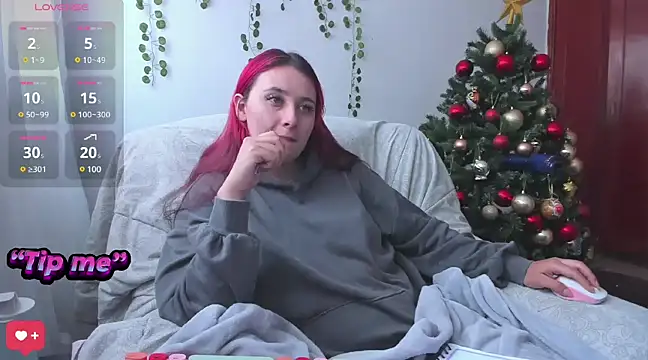 bonnie moon  online show from January 3, 2025, 4:06 pm