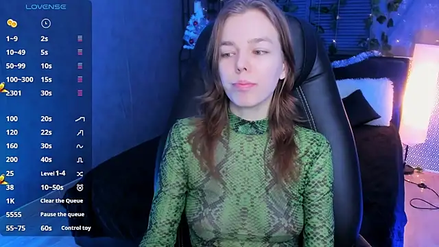 Tina Tayllor online show from December 21, 2024, 4:46 pm