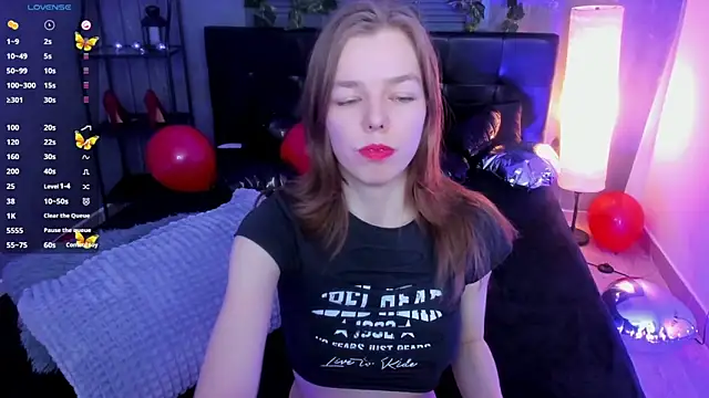 Tina Tayllor online show from February 20, 2025, 5:29 pm