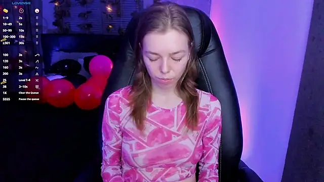 Tina Tayllor online show from February 25, 2025, 12:45 pm