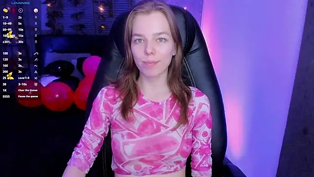 Tina Tayllor online show from February 25, 2025, 7:14 pm