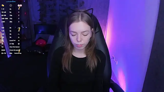 Tina Tayllor online show from February 28, 2025, 5:15 pm