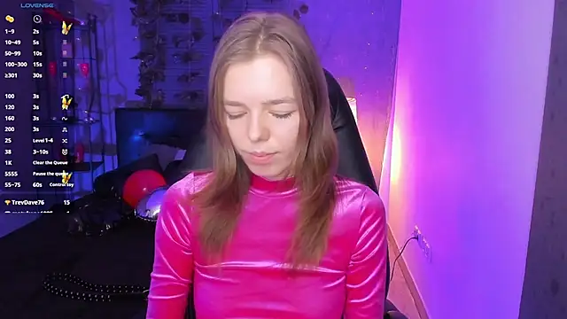 Tina Tayllor online show from March 2, 2025, 7:34 pm