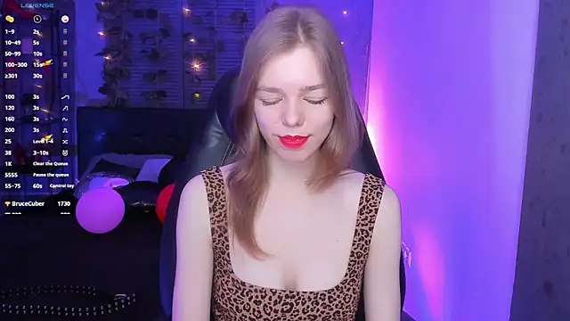 Tina Tayllor online show from March 3, 2025, 6:55 pm