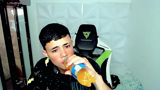 bby santi online show from December 4, 2024, 1:20 pm