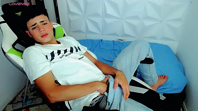 bby santi online show from December 11, 2024, 7:14 pm