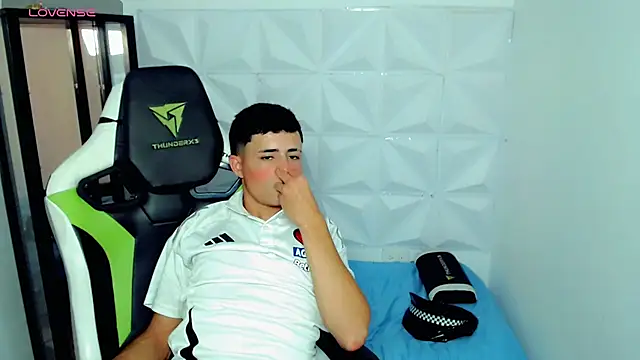 bby santi online show from December 17, 2024, 7:15 pm