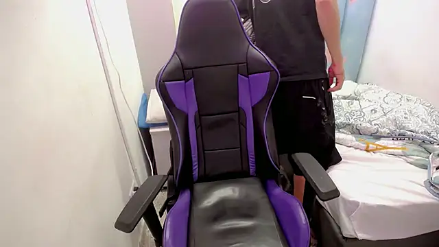 Snapshot of bby_santi chatting on January 19, 2026, 12:31 pm bby santi online show from January 19, 2026, 12:31 pm