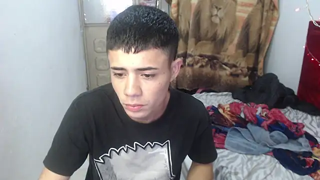 Snapshot of bby_santi chatting on February 28, 2026, 3:24 pm bby santi online show from February 28, 2026, 3:24 pm