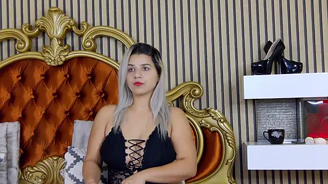 Snapshot of SweetMissXXX chatting on October 26, 2025, 12:33 pm SweetMissXXX online show from October 26, 2025, 12:33 pm