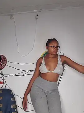 hot-tandy online show from March 16, 2025, 9:27 am