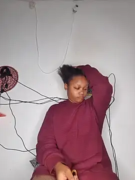 hot-tandy online show from March 21, 2025, 5:32 am