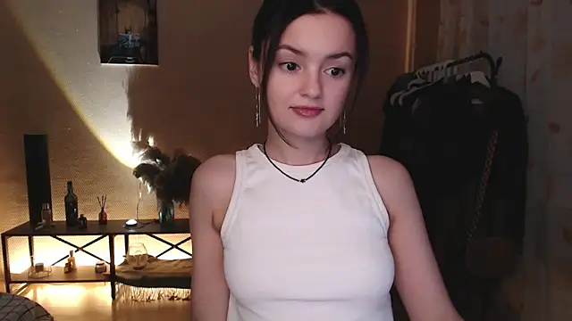 CuteRuby99 online show from February 13, 2025, 4:39 pm