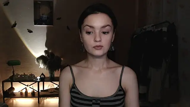 CuteRuby99 online show from November 6, 2025, 12:50 pm