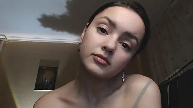 CuteRuby99 online show from November 13, 2025, 3:55 pm