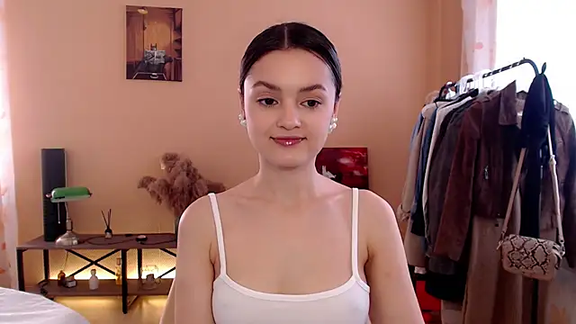 Snapshot of CuteRuby99 chatting on August 8, 2026, 4:25 am CuteRuby99 online show from August 8, 2026, 4:25 am