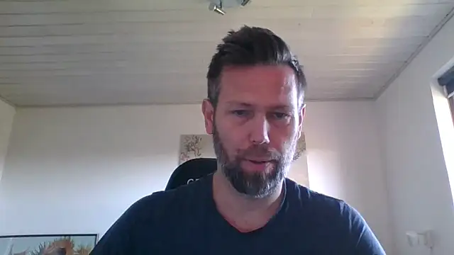 Snapshot of Gotta1 chatting on September 27, 2025, 8:52 am Gotta1 online show from September 27, 2025, 8:52 am