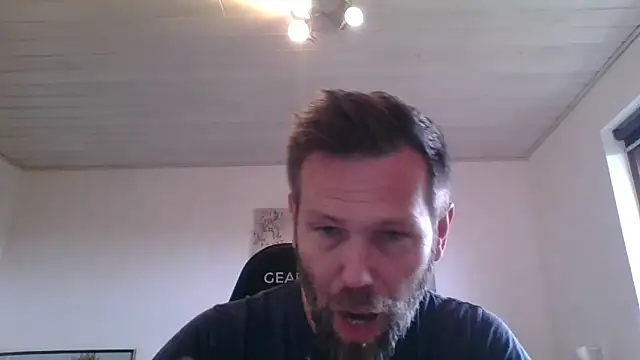 Snapshot of Gotta1 chatting on October 8, 2025, 1:09 pm Gotta1 online show from October 8, 2025, 1:09 pm