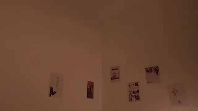 Snapshot of MariMaddison chatting on February 20, 2025, 11:21 pm MariMaddison online show from February 20, 2025, 11:21 pm