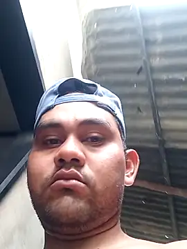 travieso2893 online show from November 25, 2025, 6:52 pm